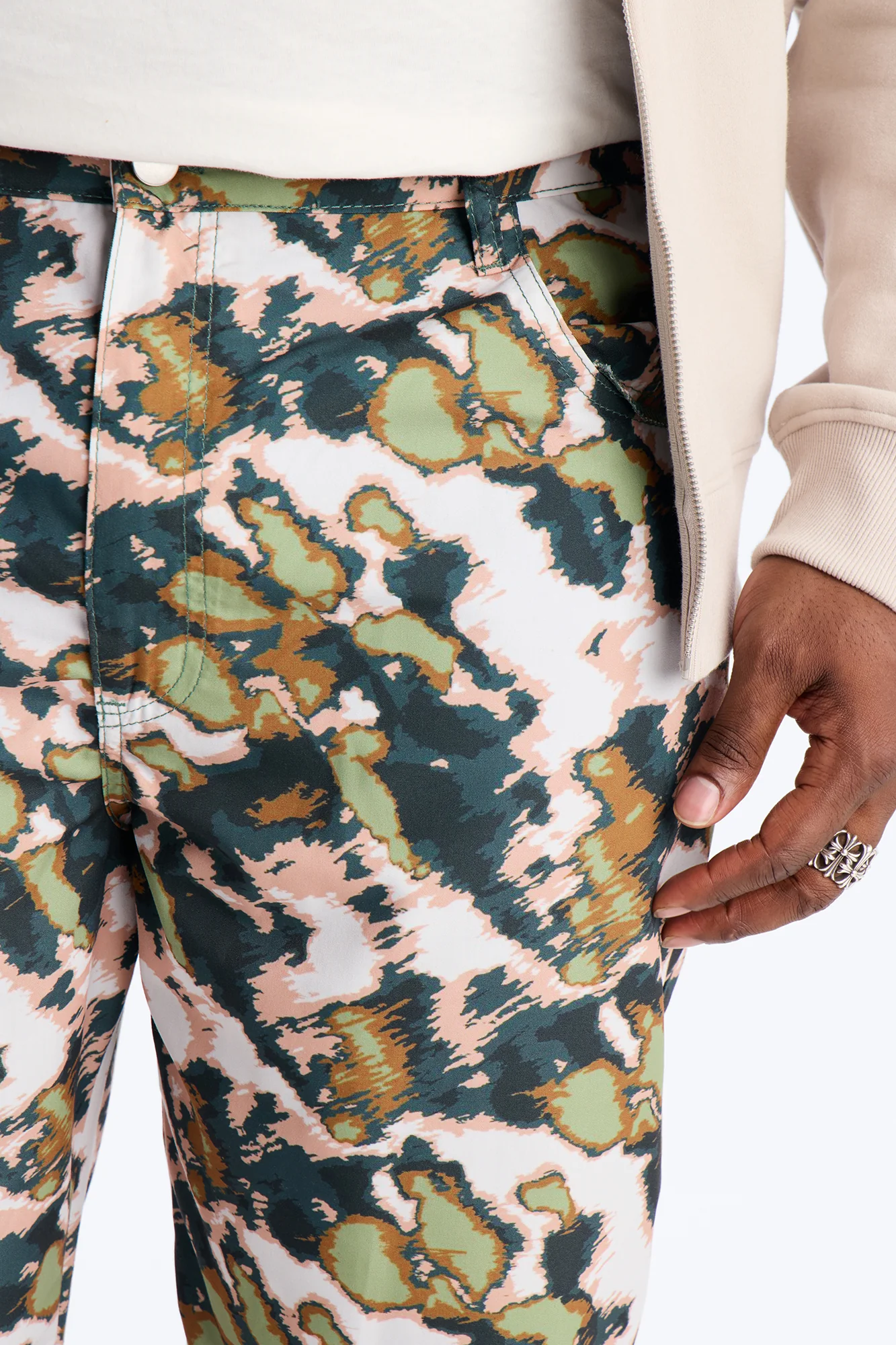 Straight Distorted Print Pant - Green - Image 7
