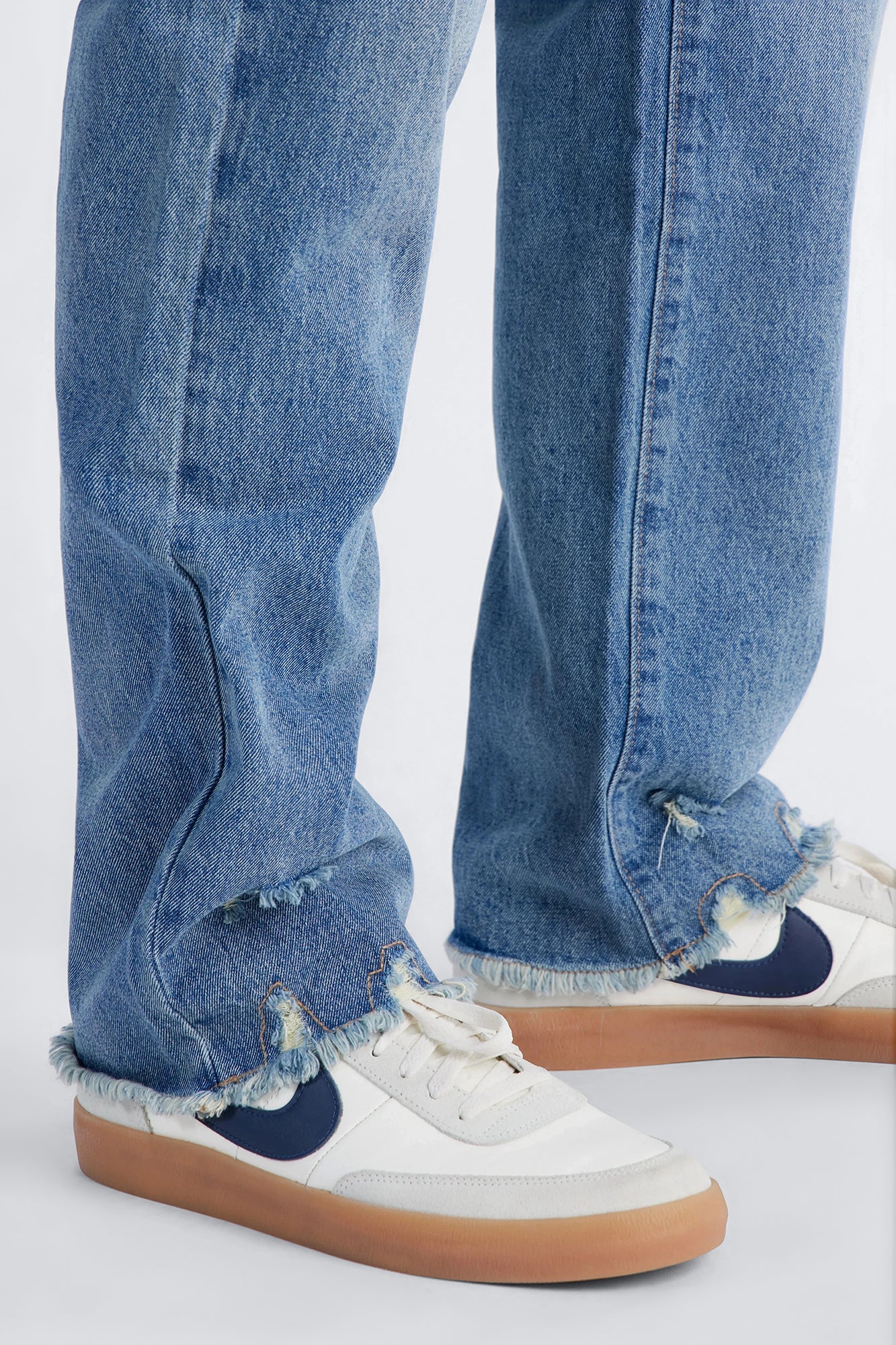 Straight Raw Edge Jean - Medium Blue Wash - Image 4