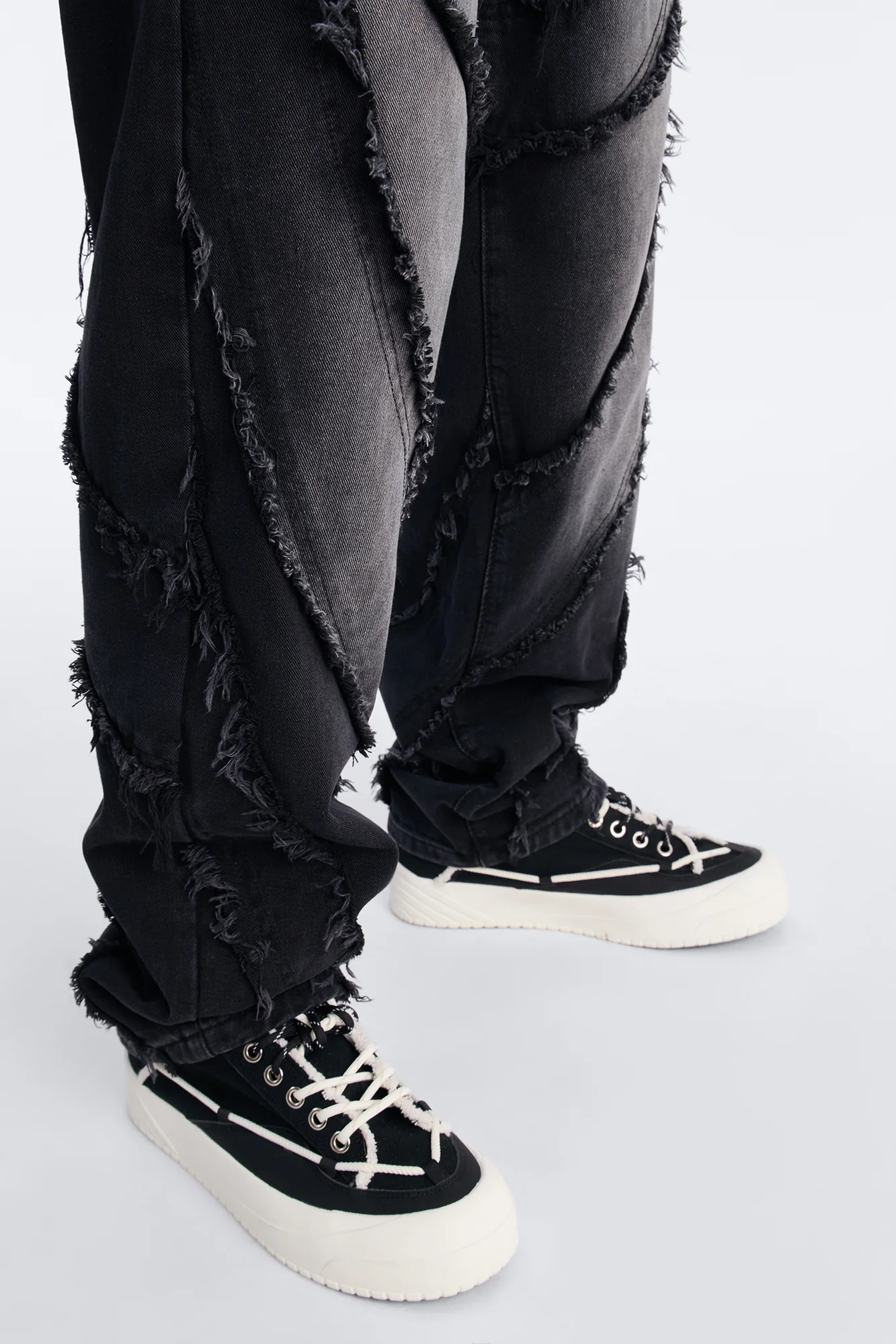 Straight Street Fray Jeans - Black Wash - Image 4