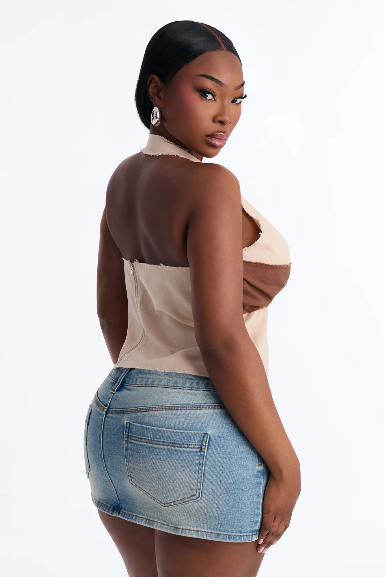 Summer Awaits Hardware Linen Halter Top - Beige/Brown - Image 7