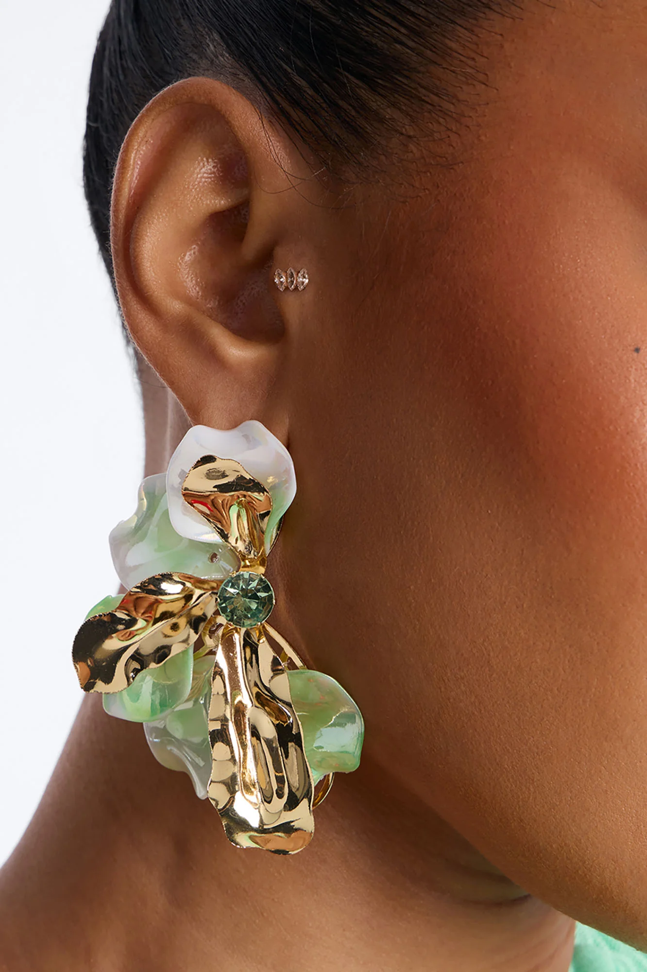 Sunlit Blossom Earrings - Gold/Green