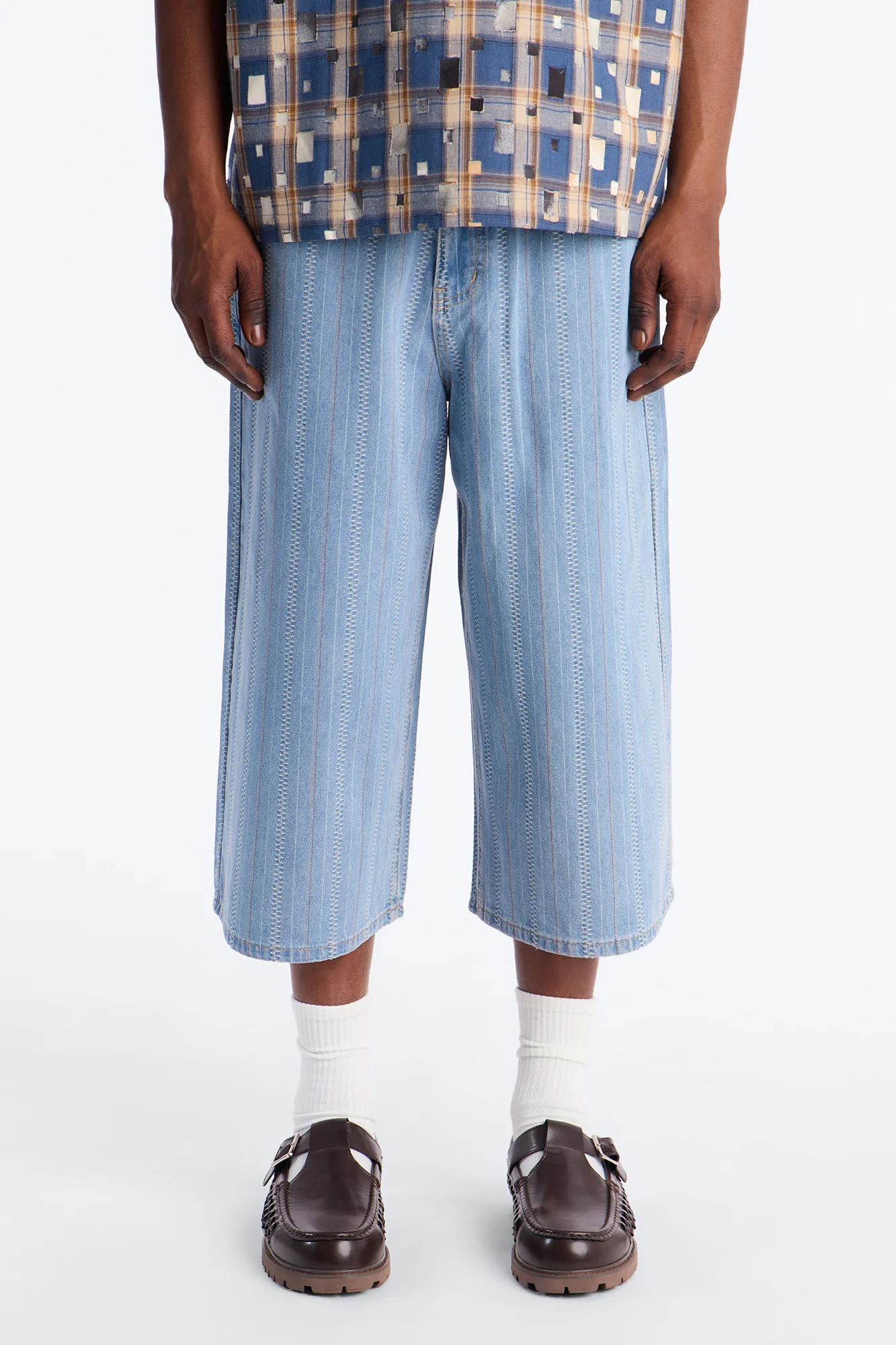 Super Baggy Outfield Denim Short - Light Blue Wash - Image 2