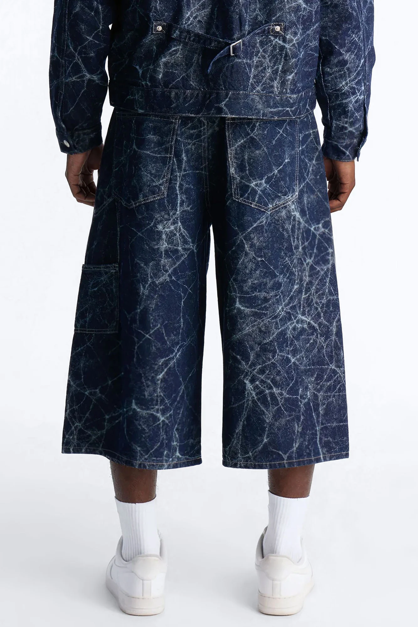Supper Baggy Marble Flow Denim Short - Dark Wash - Image 3