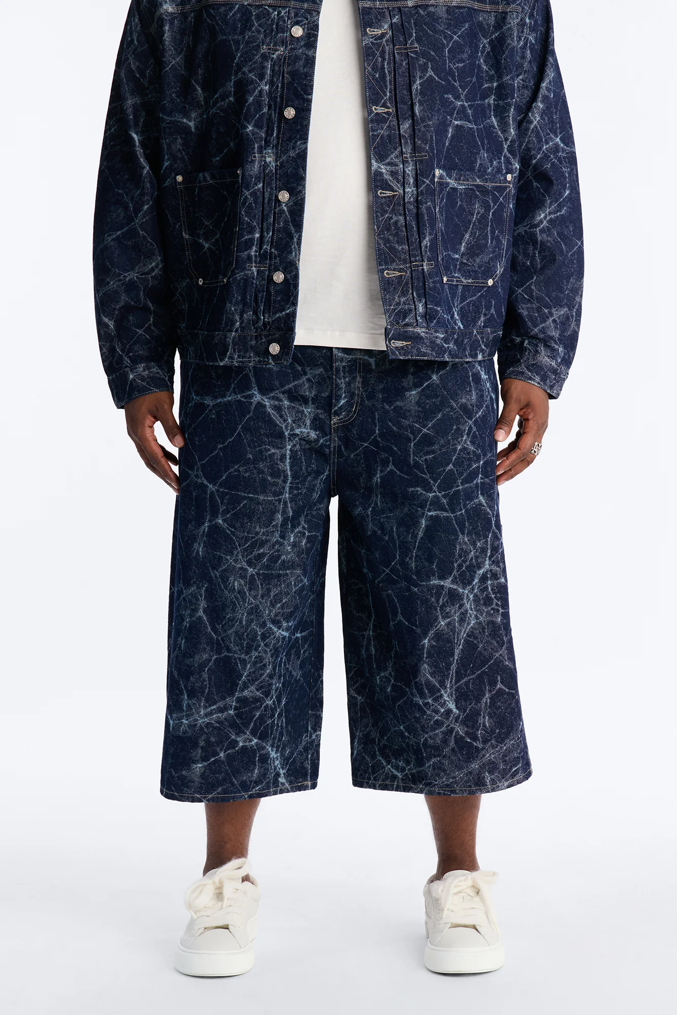 Supper Baggy Marble Flow Denim Short - Dark Wash - Image 5