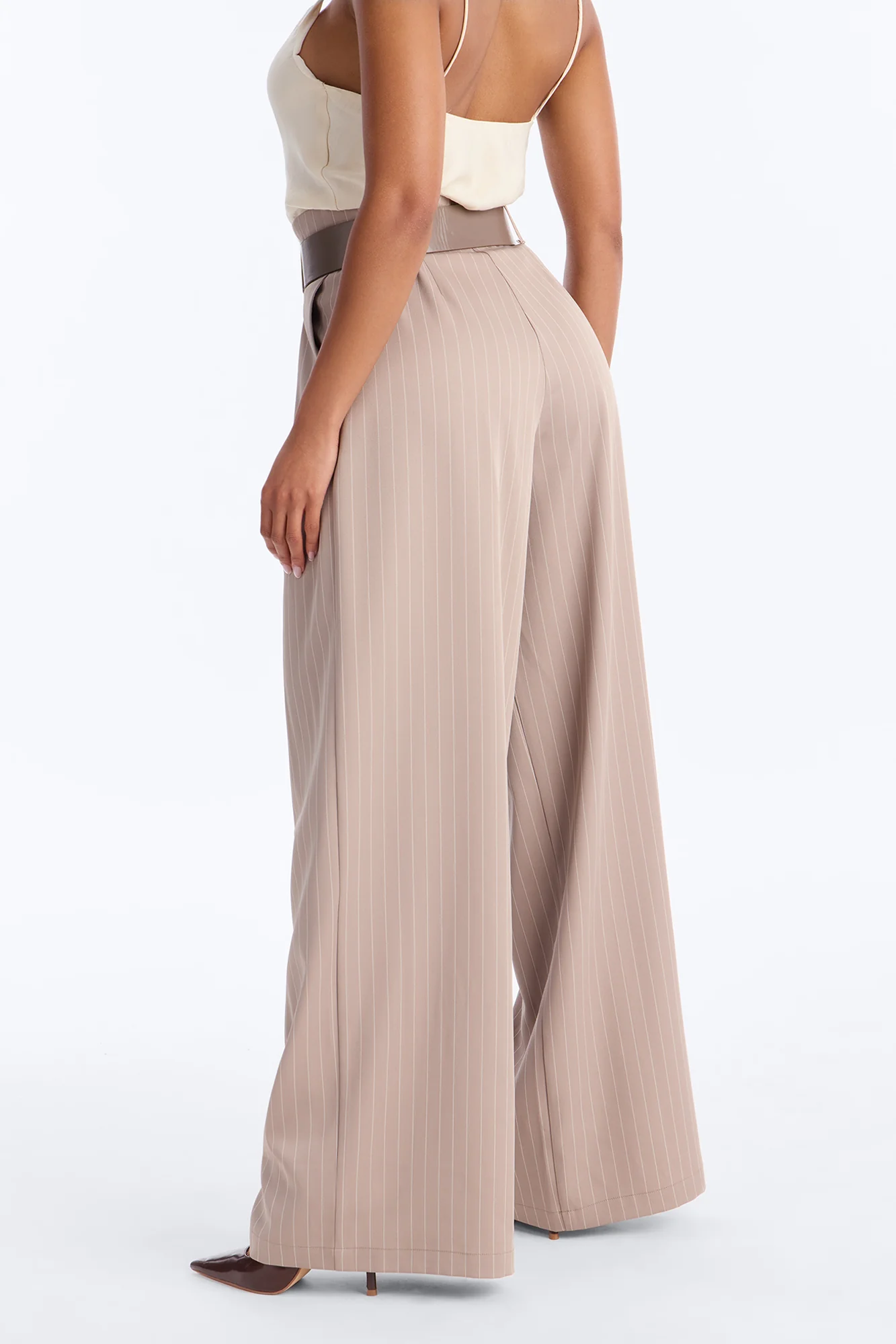 Tall Sealed and Delivered Belted Wide Leg Trouser - Caffe - Image 4
