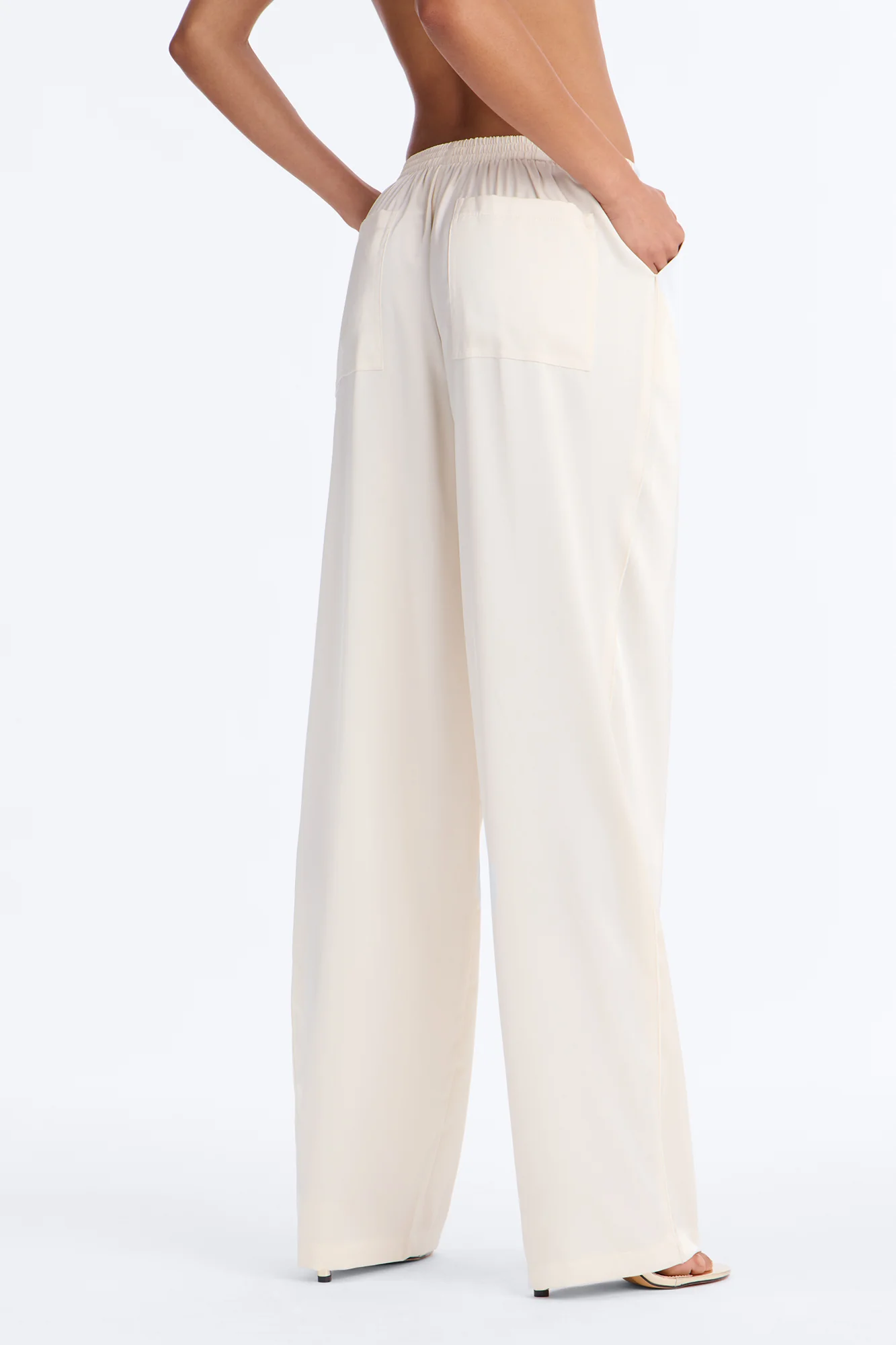 Teagan Low Rise Satin Wide Leg Pant 33″ - Ivory - Image 4