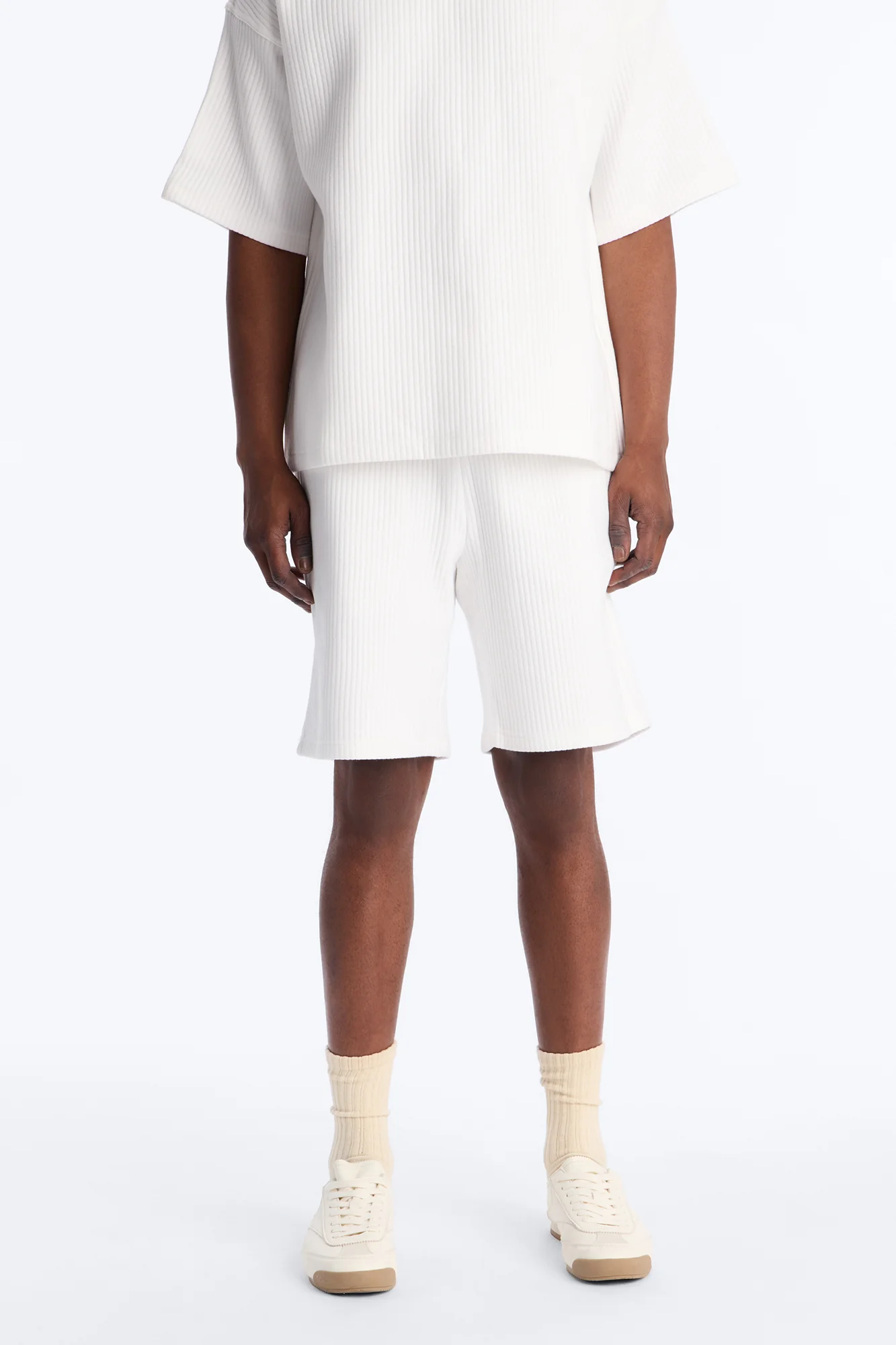 Textured Relaxed Sweatshort - Cream