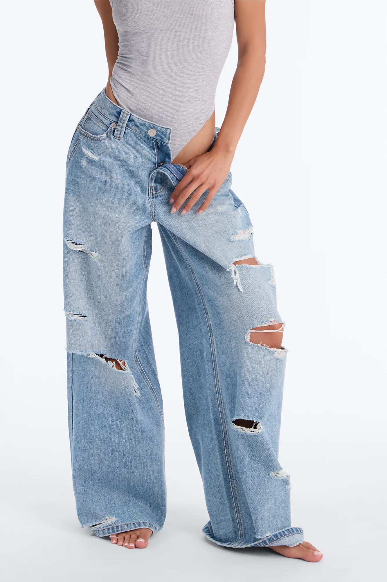 The Last Stop Ripped Baggy Jeans - Light Wash