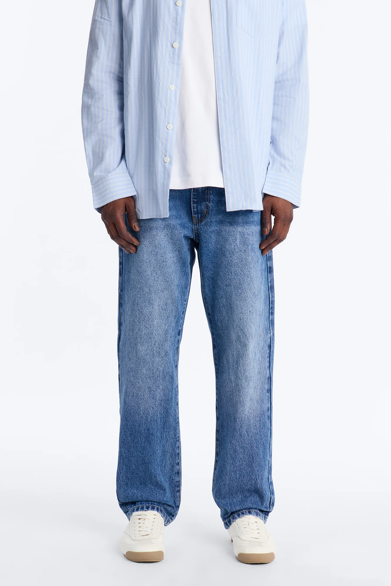 The Staple Straight Jean - Medium Blue Wash