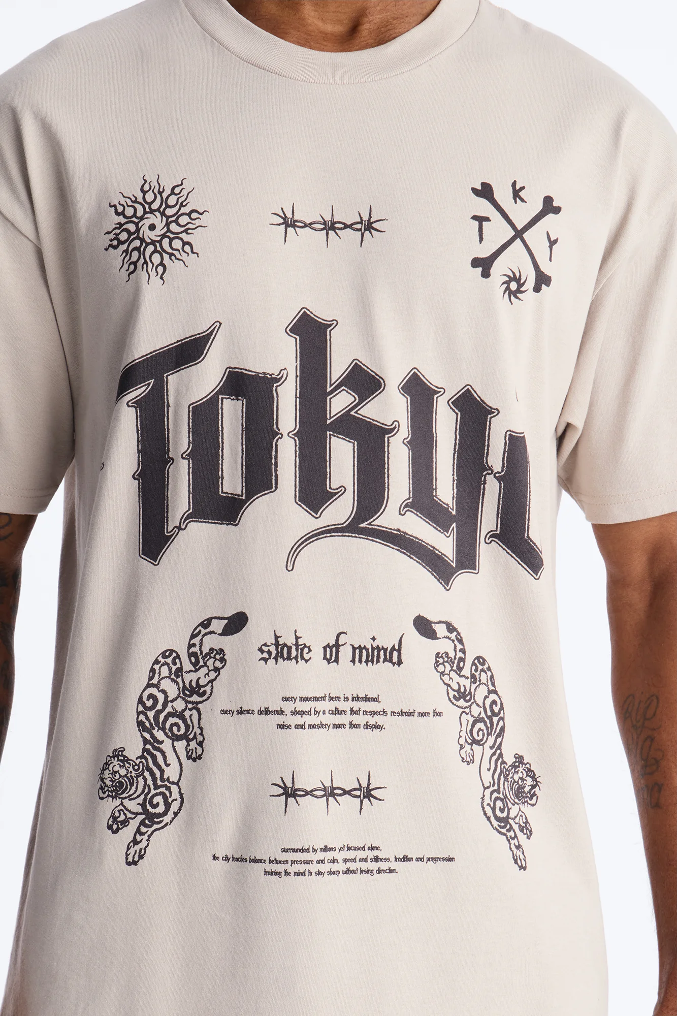 Tokyo State Of Mind Oversized Short Sleeve Tee - Grey - Image 3