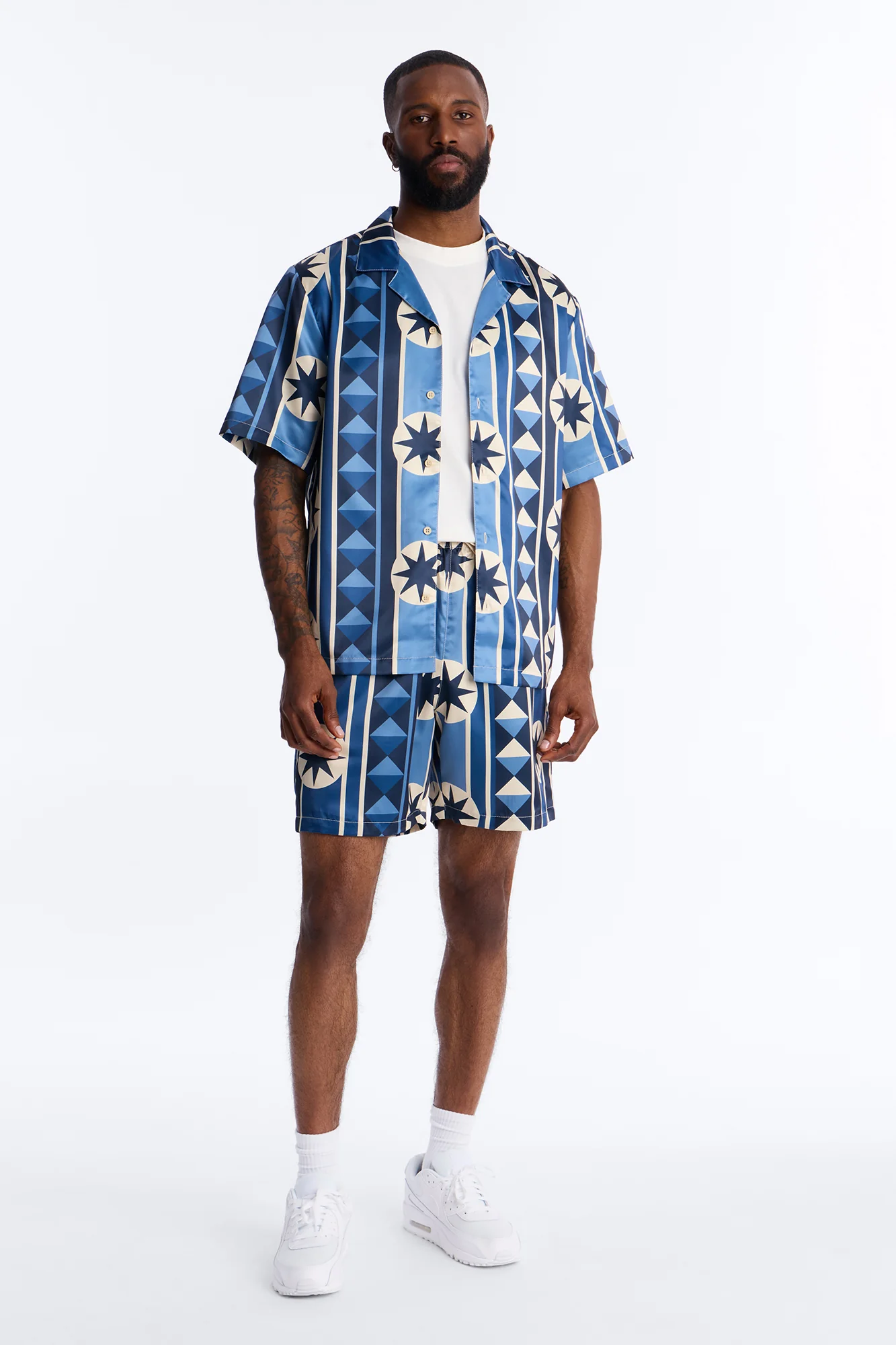 Toscana Geo Relaxed Short - Blue - Image 2