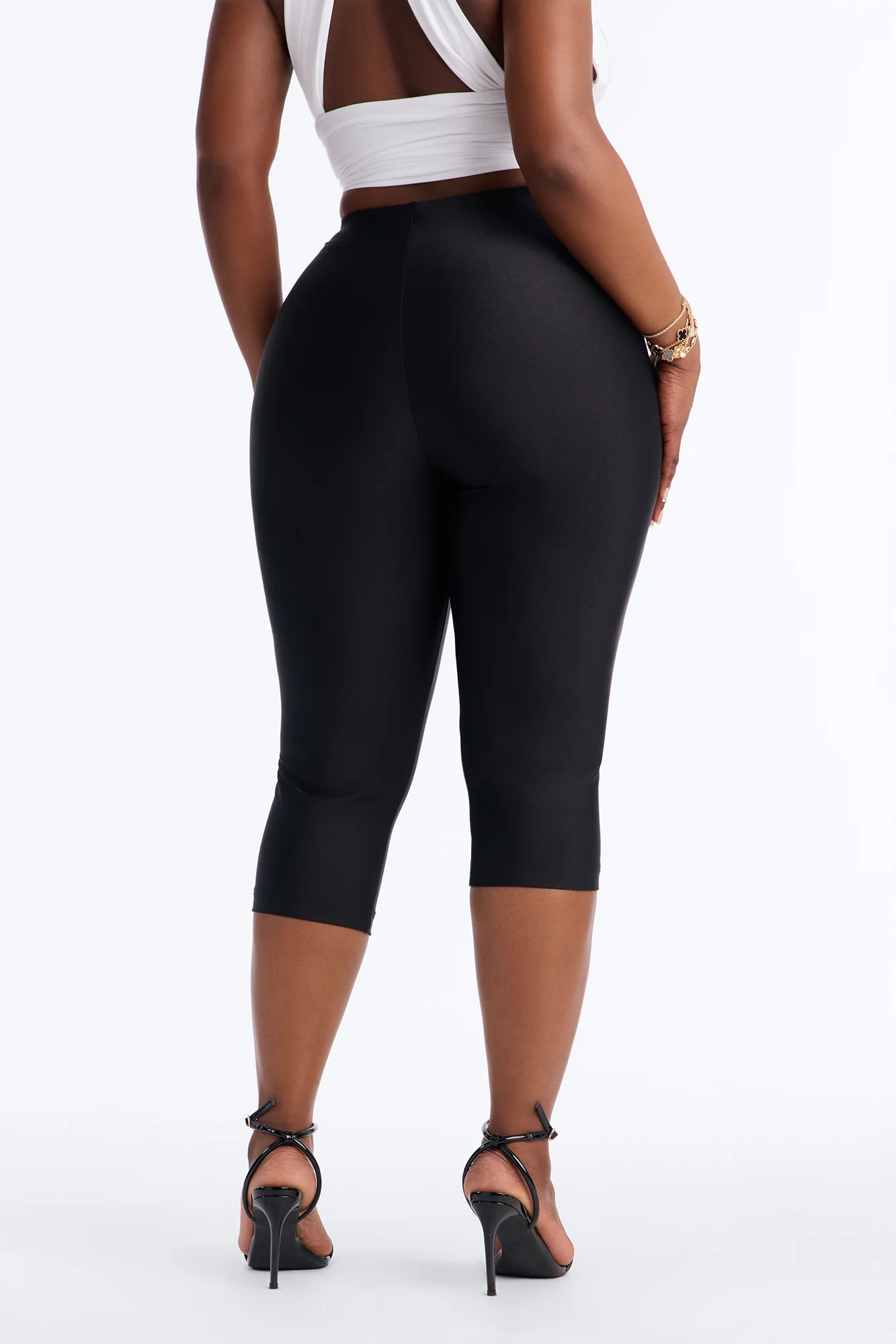 Tricot Low Rise Clean Waistband Capri Legging - Black - Image 6