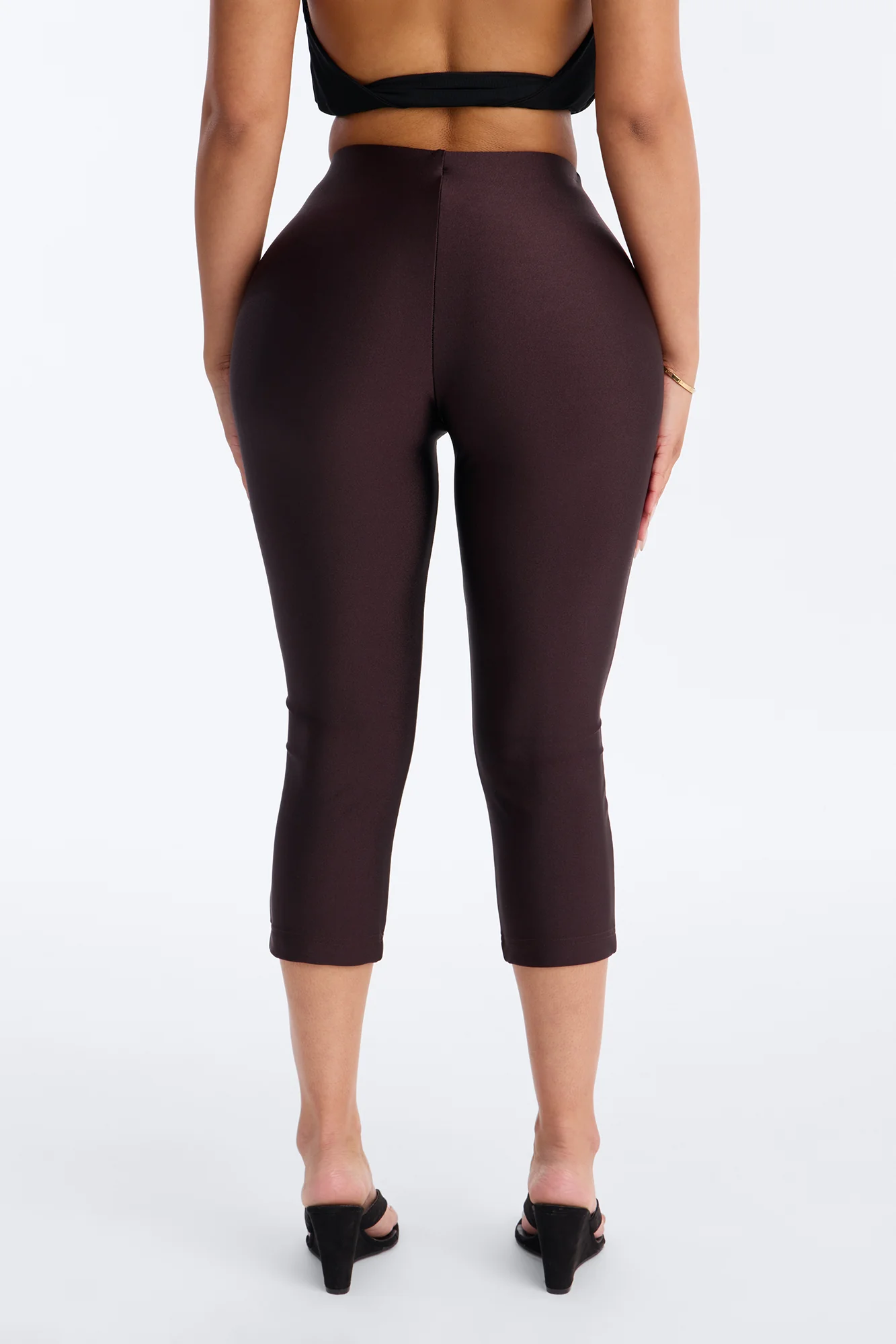 Tricot Low Rise Clean Waistband Capri Legging - Chocolate - Image 3