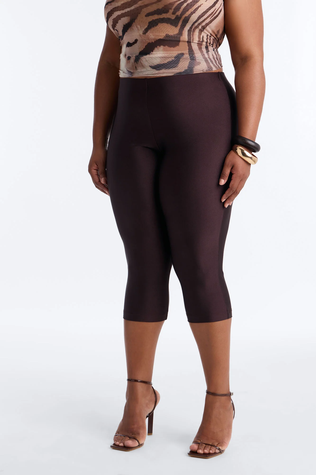 Tricot Low Rise Clean Waistband Capri Legging - Chocolate - Image 5