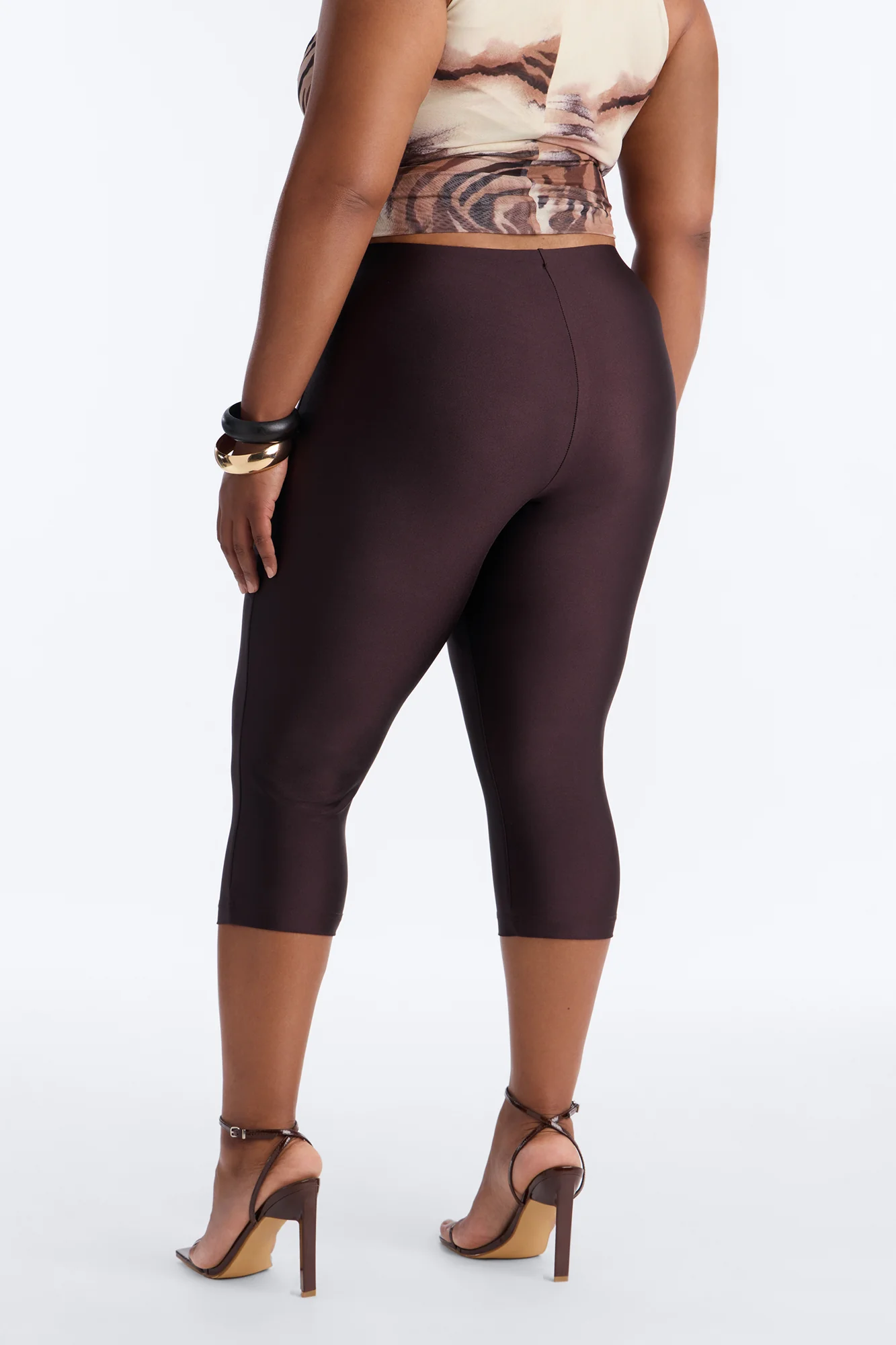 Tricot Low Rise Clean Waistband Capri Legging - Chocolate - Image 6