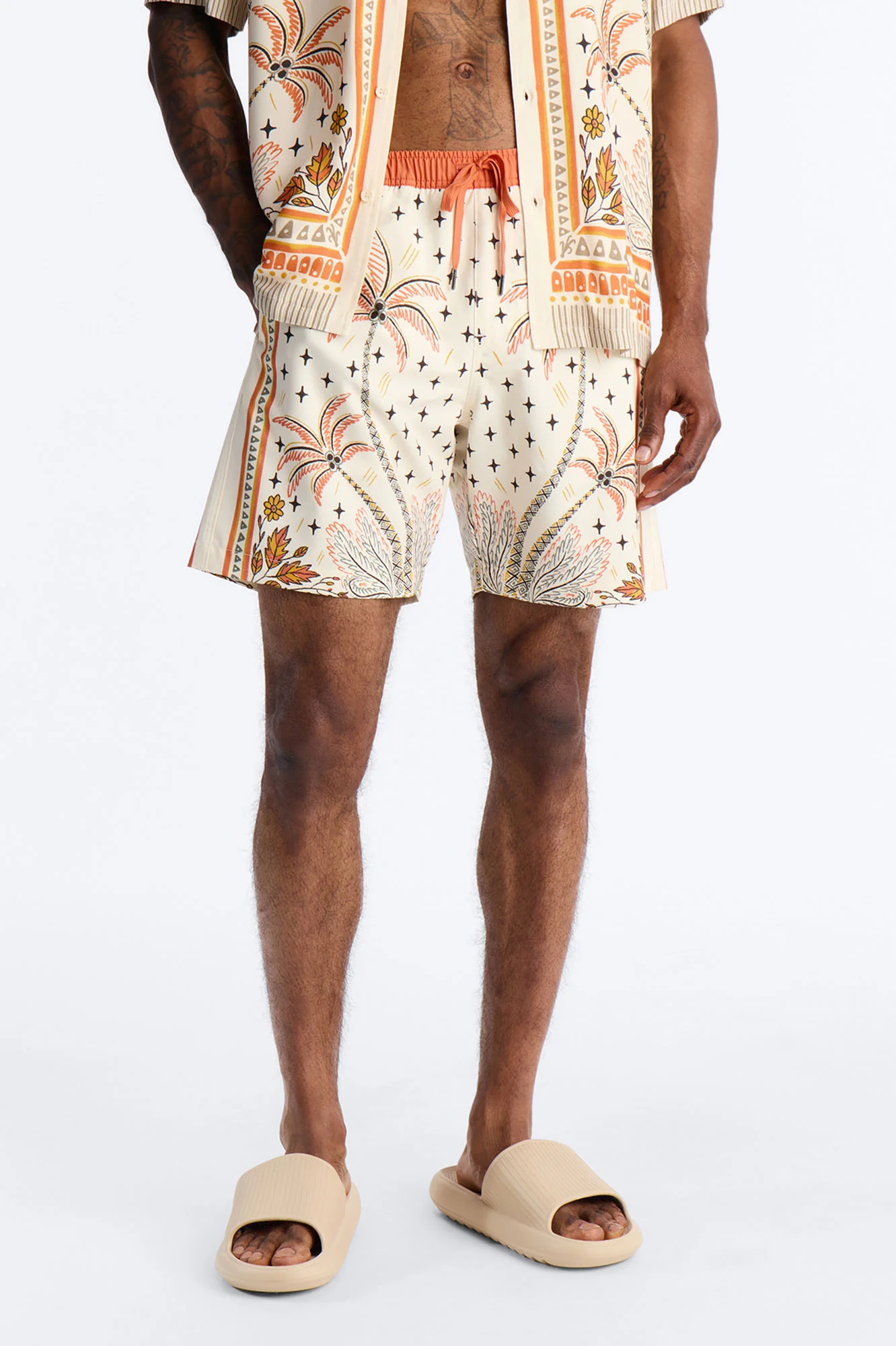 Tropical Twilight Resort Swim Trunk 7″ - Off White
