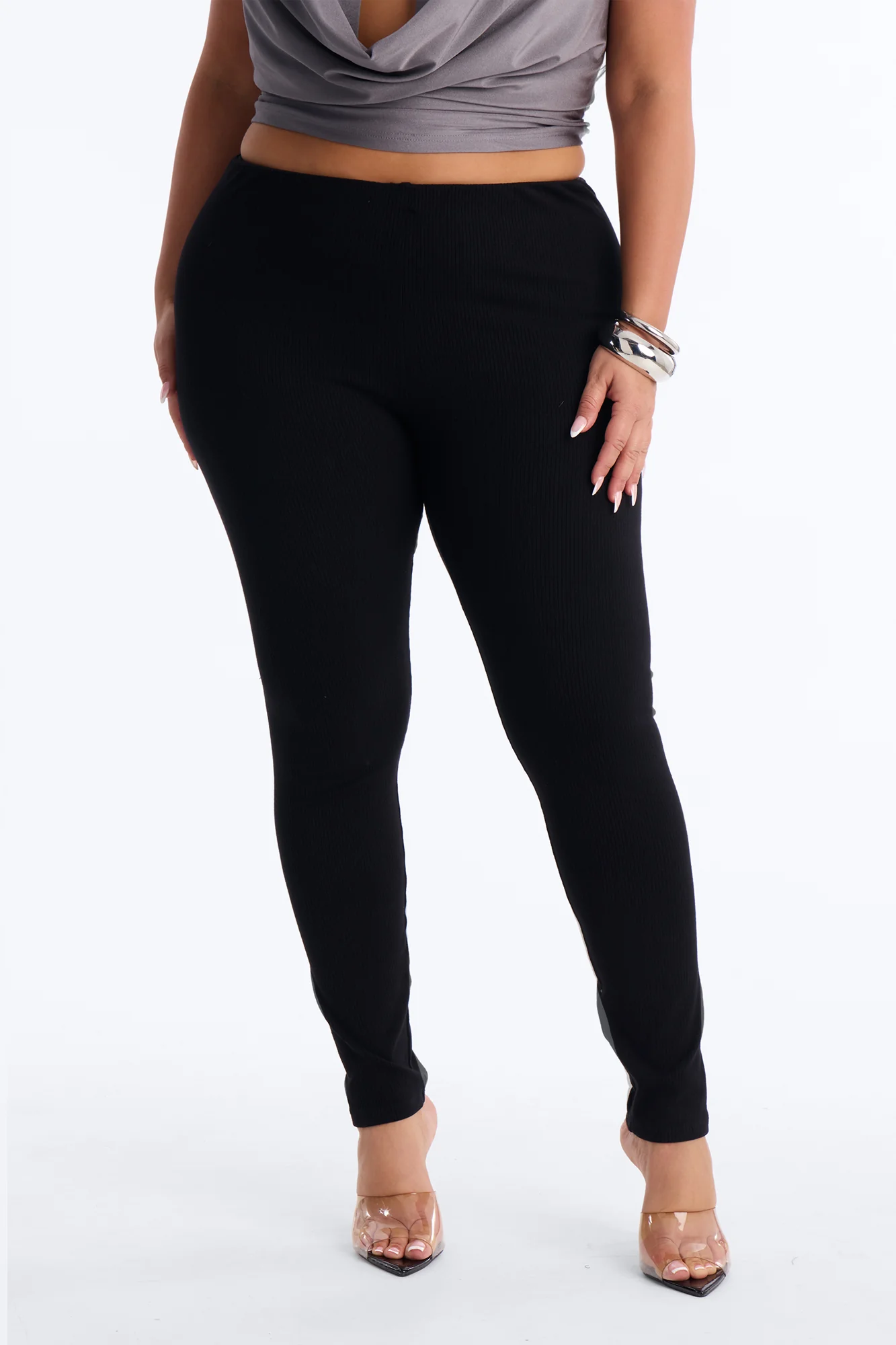 Ultra Ribbed Mid Rise Legging - Black - Image 6