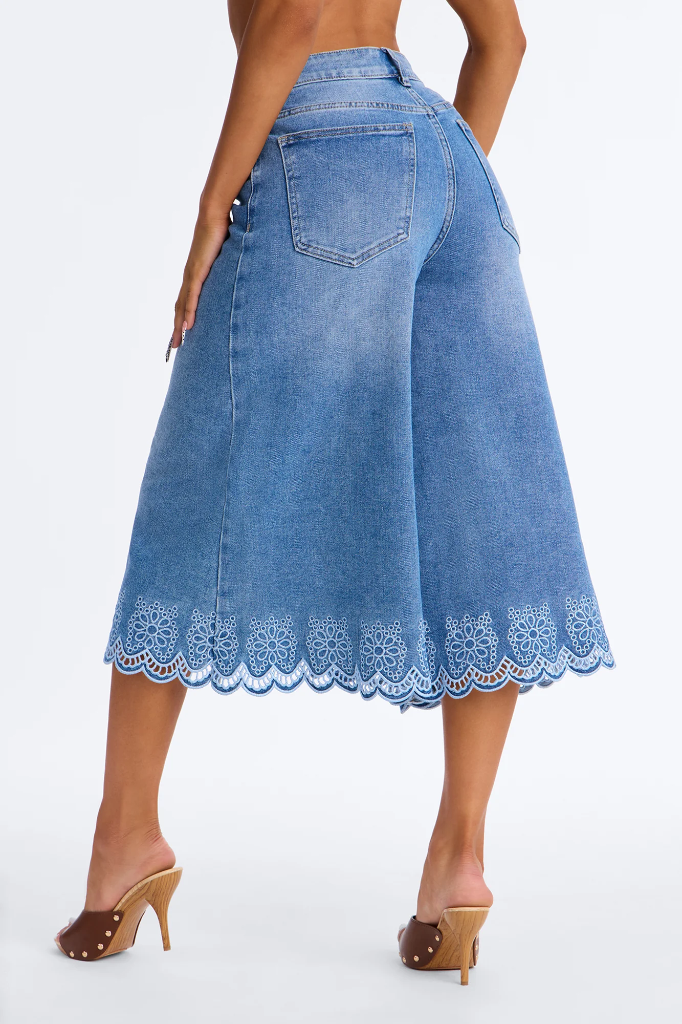 Valencia Premium Wide Leg Culotte Jeans - Medium Wash - Image 4
