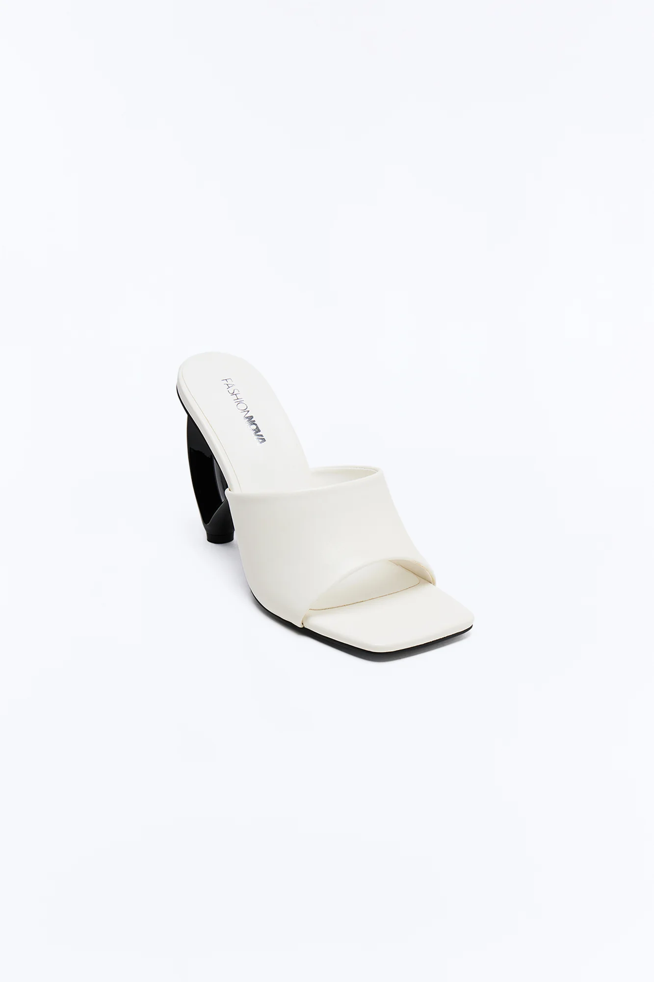 Villy Novelty Heart Heels - White - Image 2