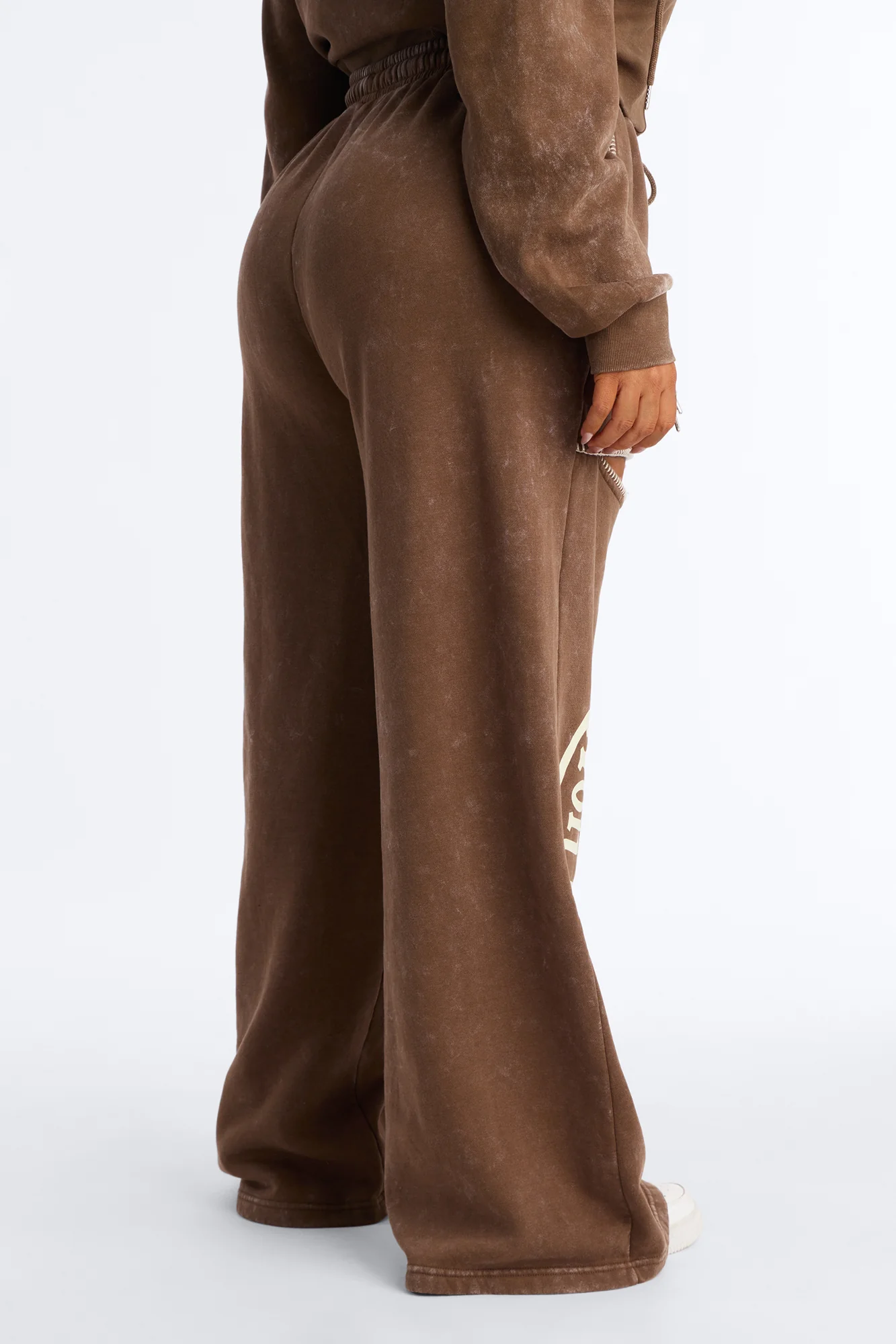 Von Dutch Washed Faded Heat Pants - Brown - Image 10