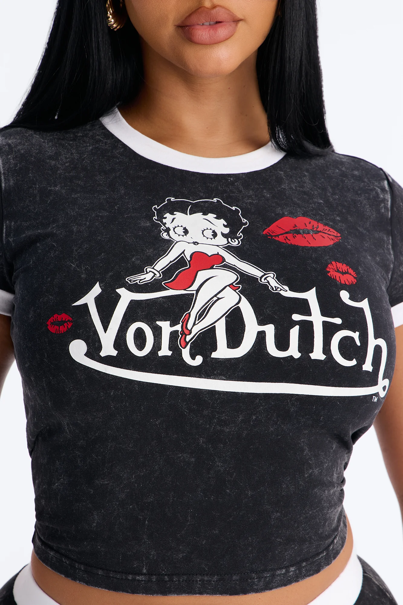 Von Dutch x Betty Boop Lucious Lips Washed Baby Tee - Black Wash - Image 3