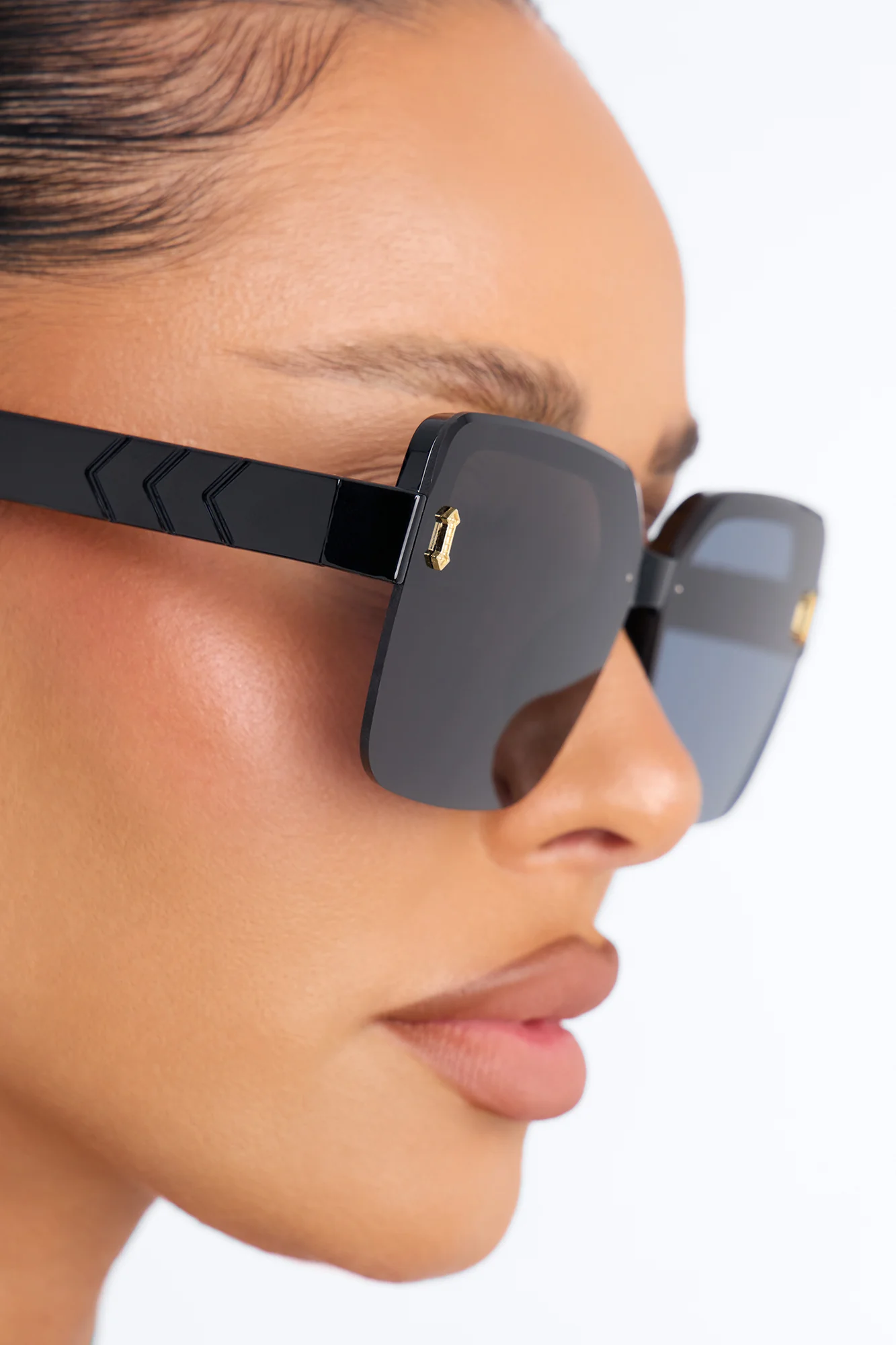 Wander Away Sunglasses - Black