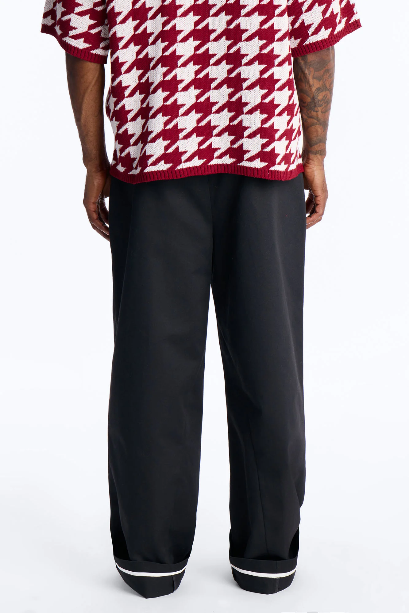 Wide Leg Max Pleat Cuffed Trouser - Black - Image 4