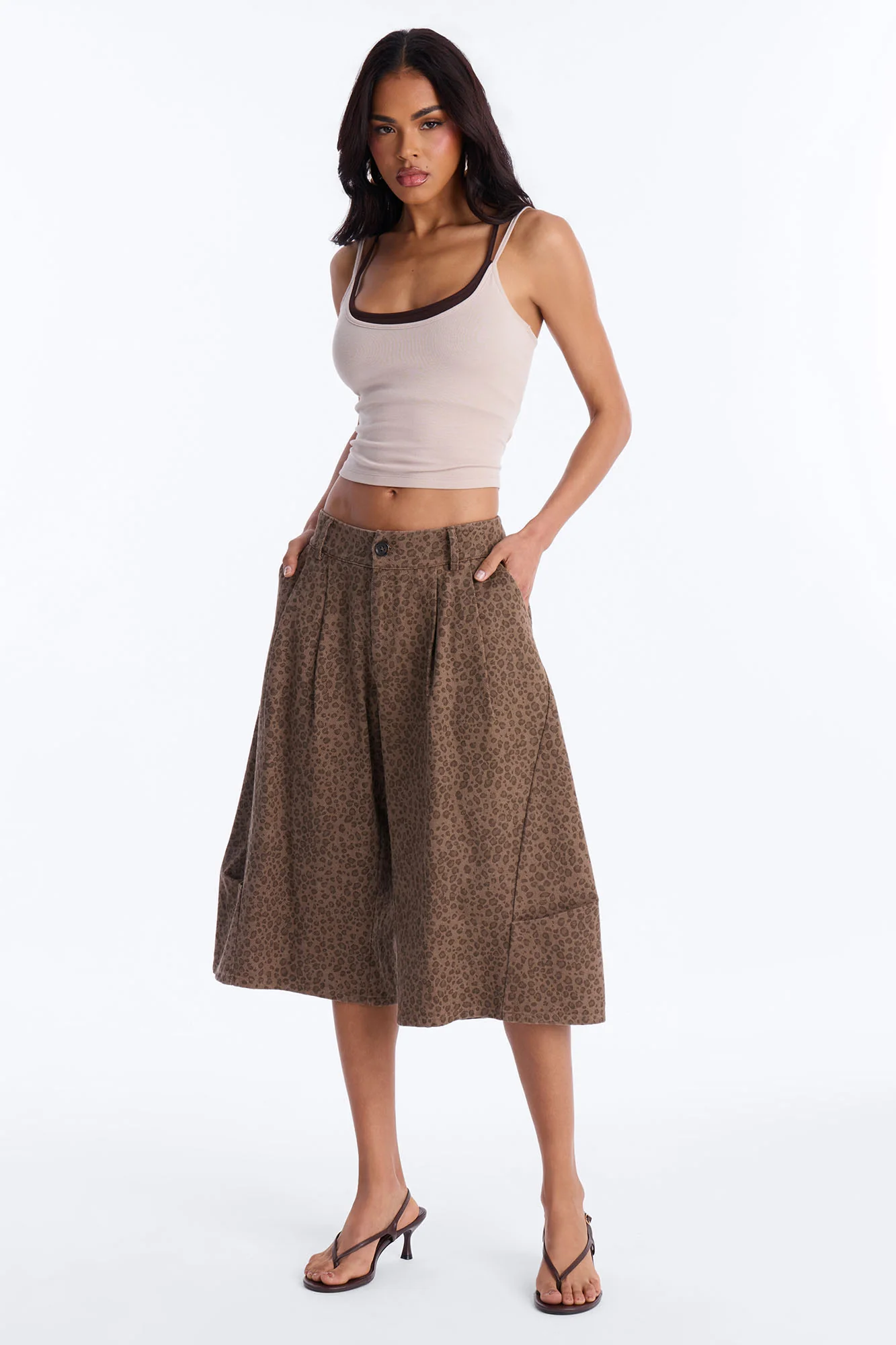 Zoey Low Rise Barrel Leopard Bermuda Short - Leopard